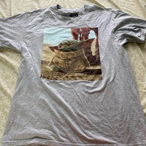 Baby yoda t-shirt